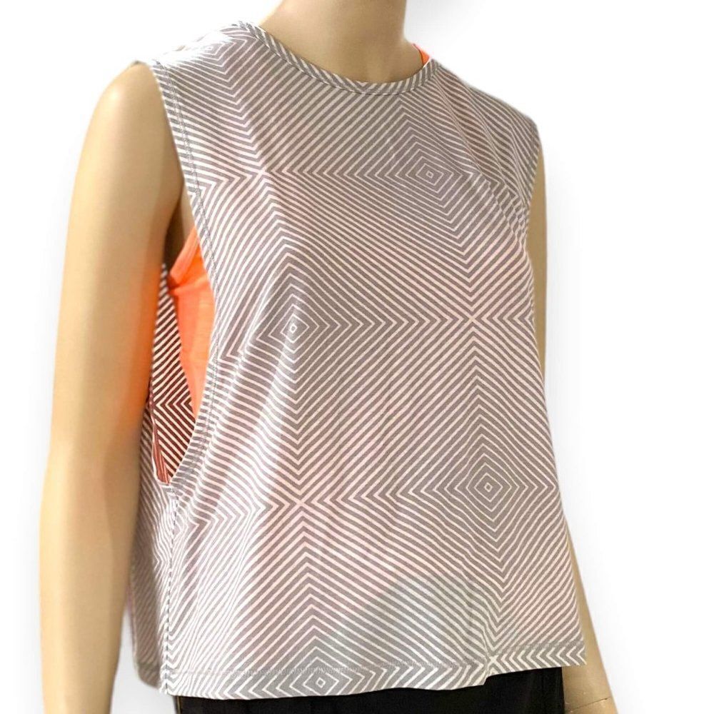 Puma Sleeveless Gray and White Workout Athleisure Cover Up Tank Top NEW